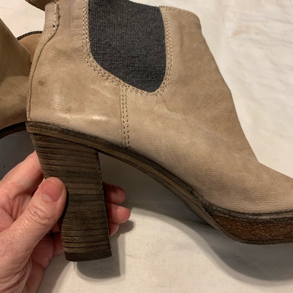 SOLD. 37 BRUNELLO CUCINELLI Italian $1250 bootie heel - Picture 7 of 13